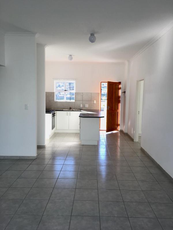 To Let 4 Bedroom Property for Rent in Cloetesville Western Cape